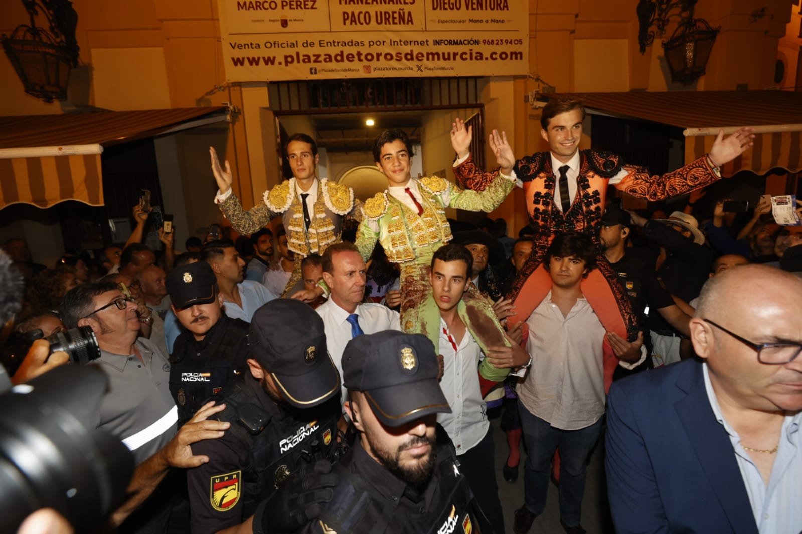 Trigueros, Acebo y Marco Pérez salen a hombros en la novillada de Murcia