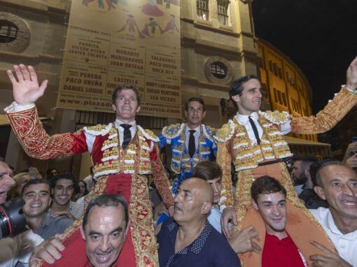 Manzanares, Juan Ortega y Borja Jiménez salen a hombros en Murcia
